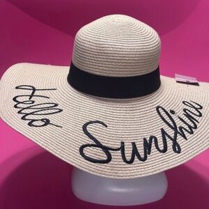 Serra Ladies Beach Hat Beige with Black Logo